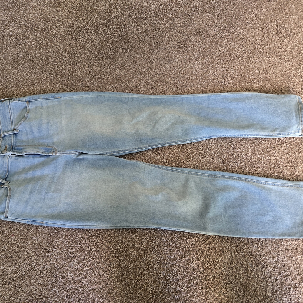 Old Navy Women's Light Blue Straight Leg Jeans